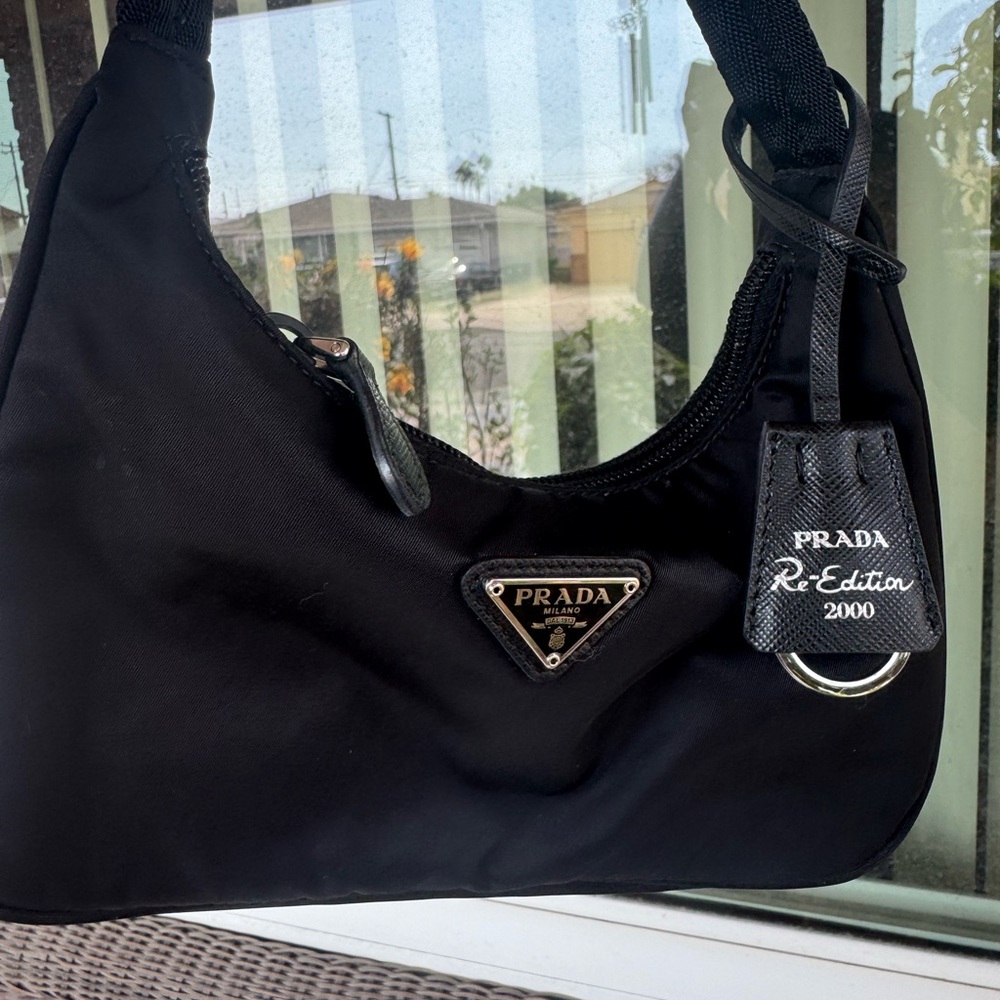 Prada Black Re-Edition 2000 Nylon Bag